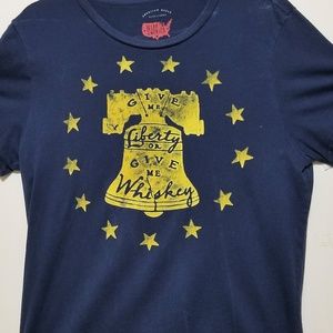 AE Rare Limited Release Graphic T. Size M.